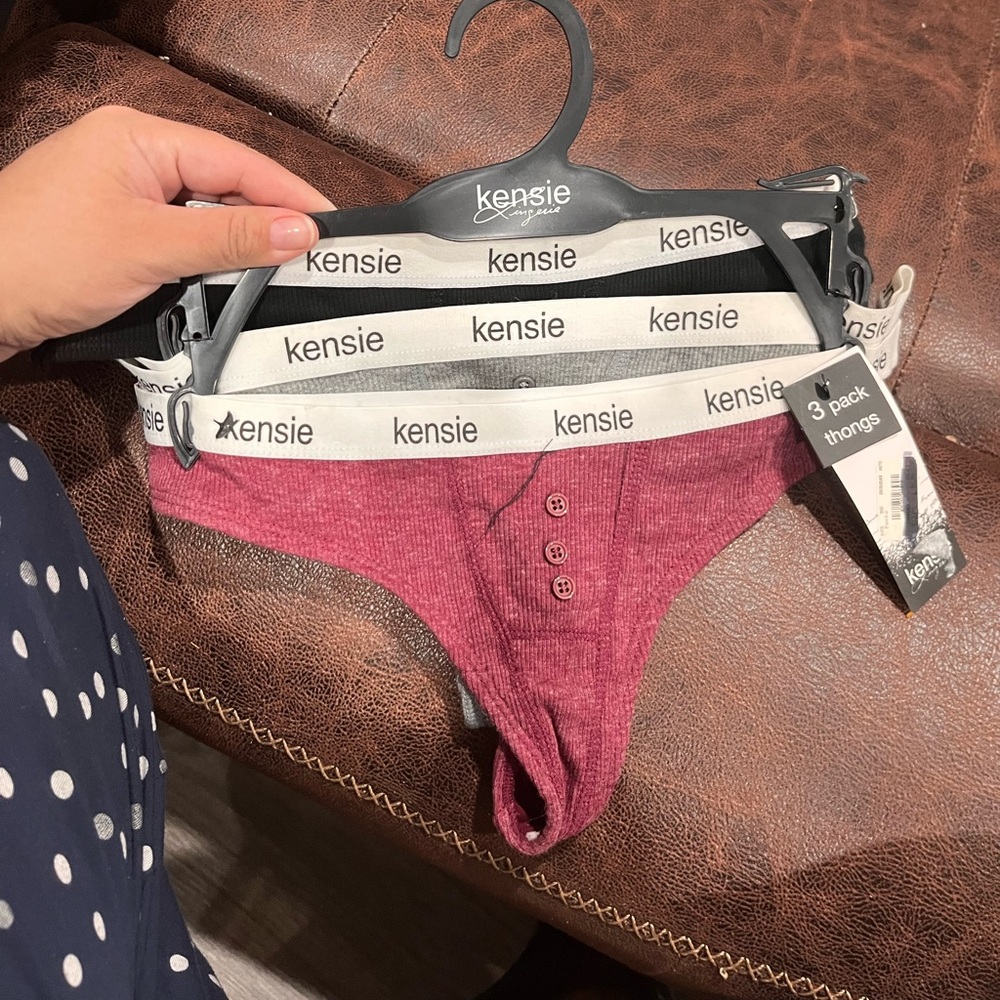 🎀Kensie Womens Medium Thong Set